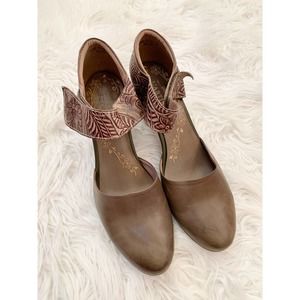 L'Artiste Women's Toolie Mary Jane 9